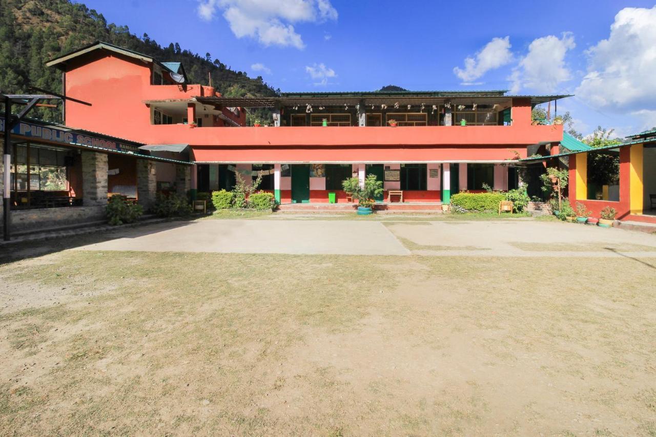 Oyo Hotel Urvashi Palace Mussoorie Buitenkant foto